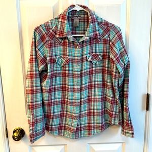 Wrangler brand Women's flannel shirt. Size Large. Very soft!